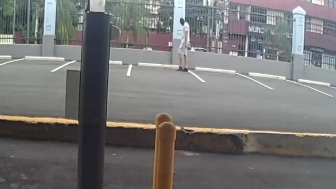 Autoridades buscan a este hombre por asesinato y varios robos y ‘carjackings’ en Arecibo, Caguas y Bayamón.