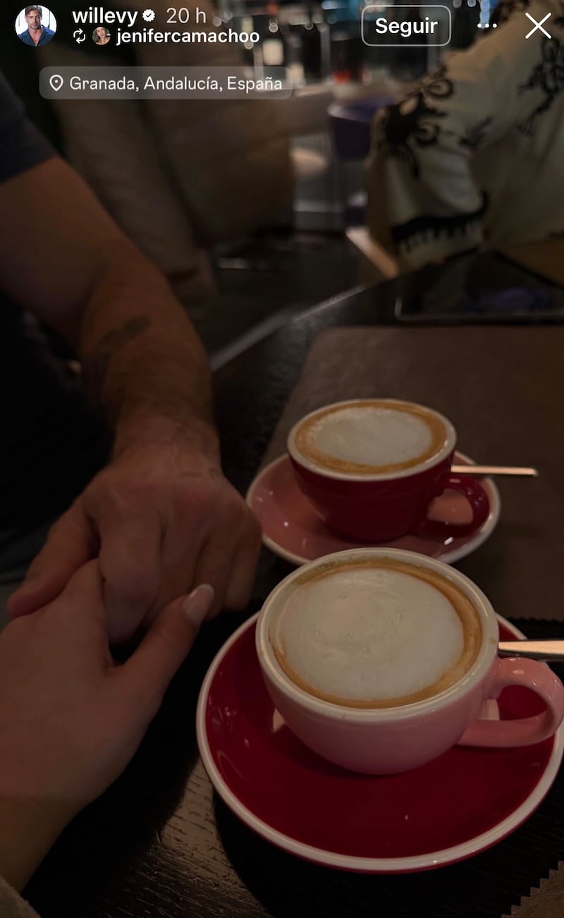 William Levy comparte romántica foto junto a Jennifer Camacho