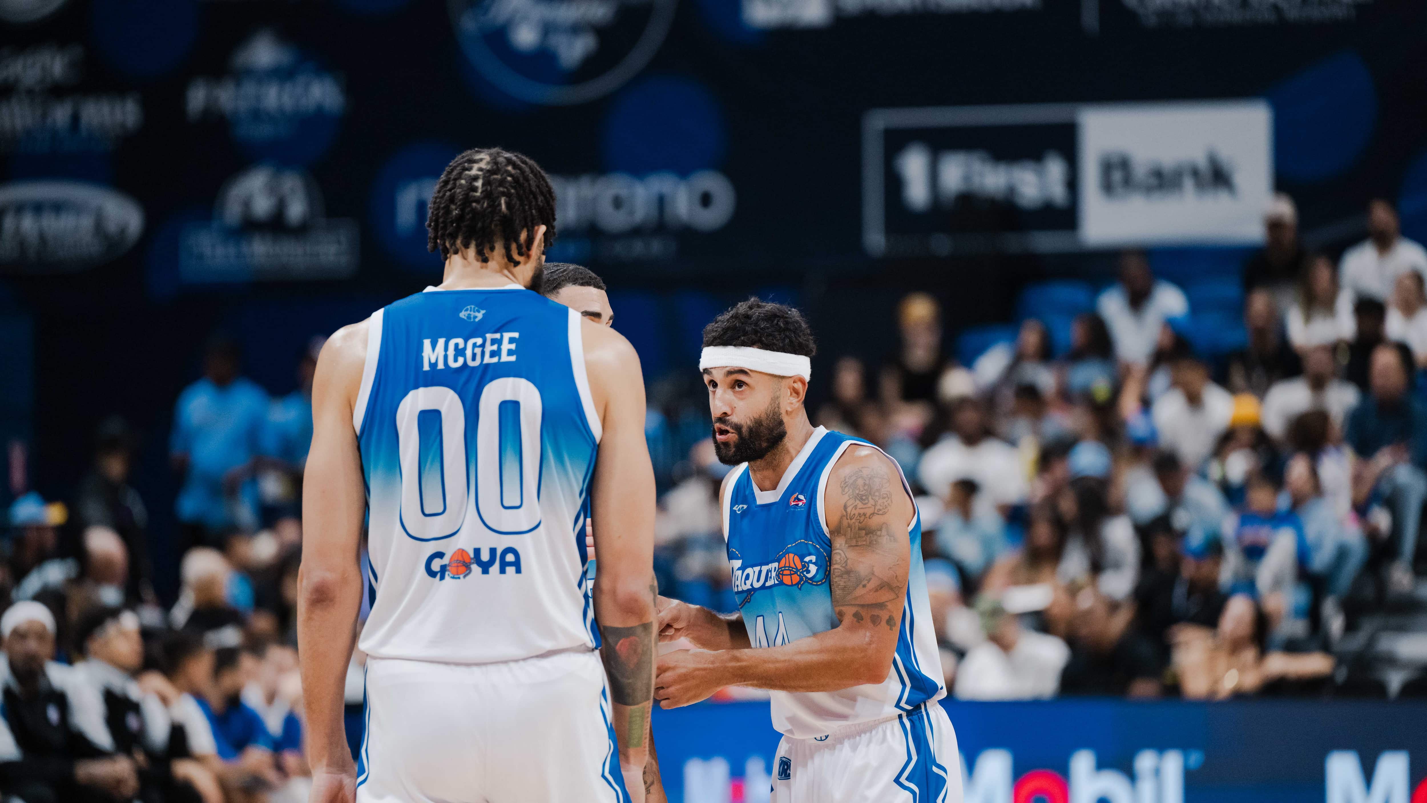 Los Vaqueros de Bayamón vencieron a los Cangrejeros de Santurce.