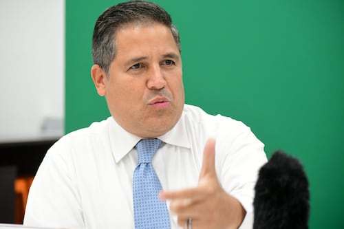 “La vida son ciclos, hoy cierro uno”: Normando Valentín realiza importante anuncio en Wapa TV