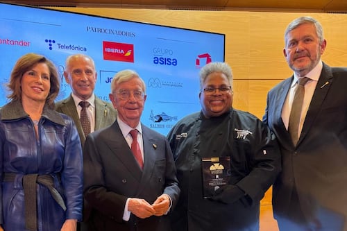 Celebran galardón de Iván Clemente