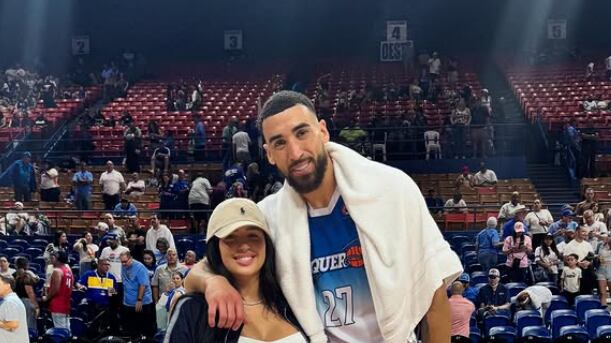 El jugador y su esposa Sylvia Duarte.