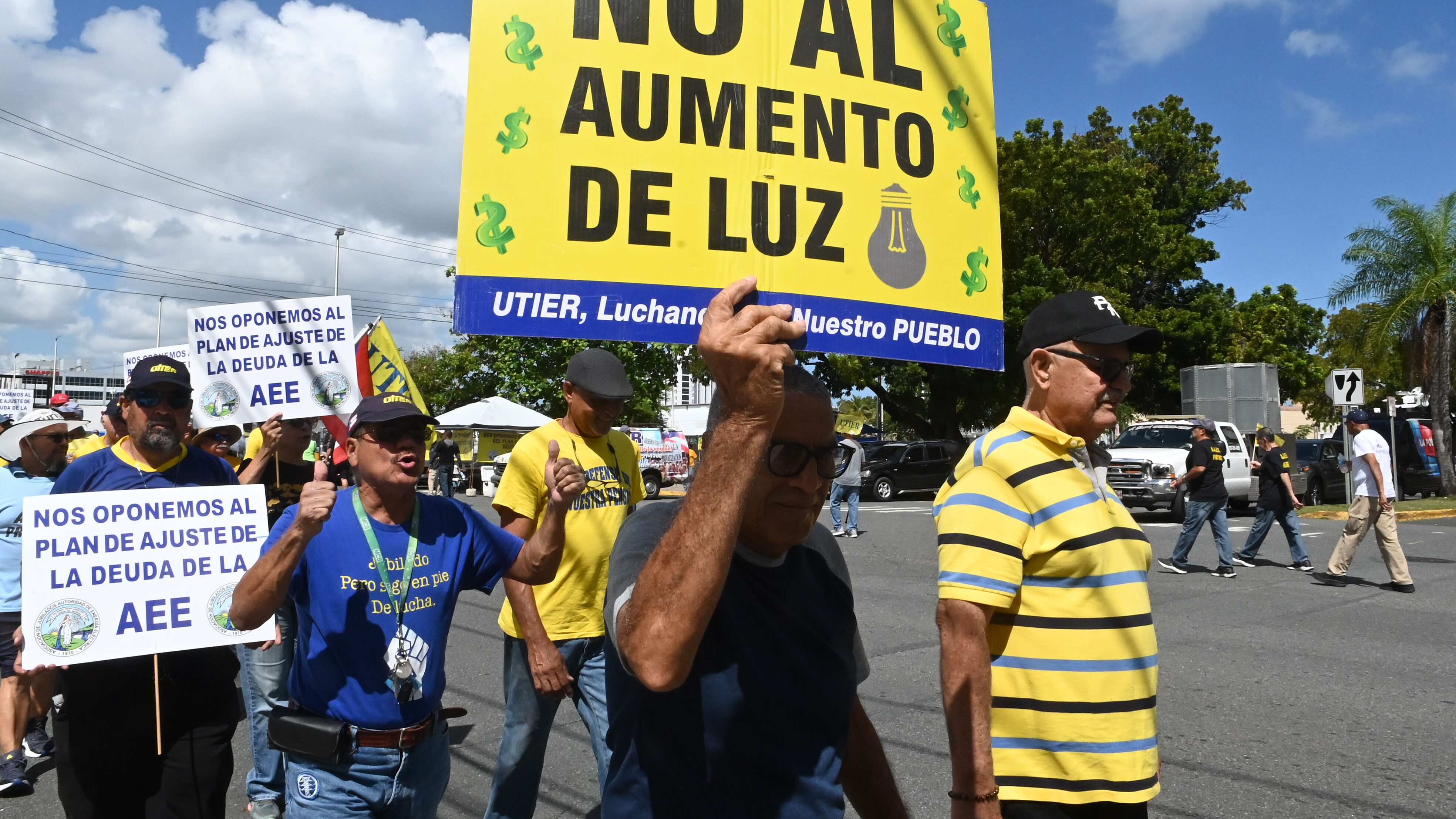 Protesta frente al Tribunal Federal.En contra de la Reestructuració