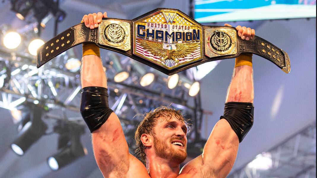 Con tan solo 8 peleas en WWE, Logan Paul ganó un cinturón.