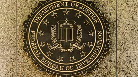 Hombre armado en Oficinas del FBI en Ohio.