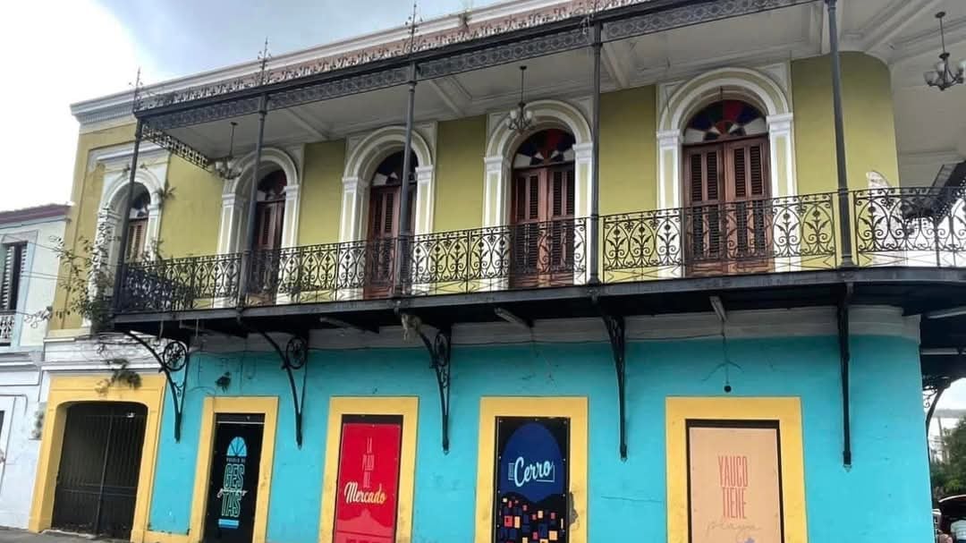 La estructura fue construida en el año 1893, por el empresario yaucano Antonio Mattei Lluberas.