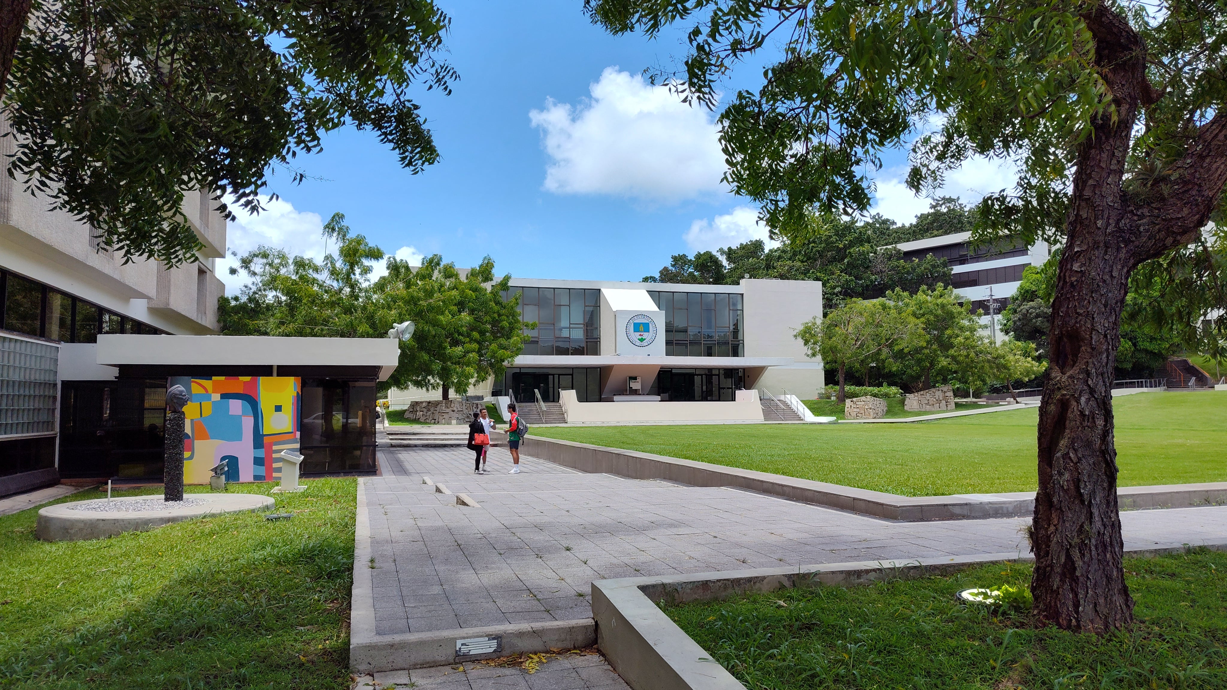 UPR Cayey celebra su 6to Simposio Empresarial sobre liderazgo e innovación empresarial