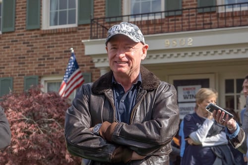 Pentágono investiga a congresista que participó en video en el que se insta a militares a rechazar órdenes ilegales