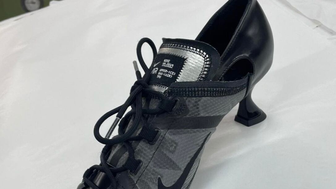 Este calzado fue parte de la Semana de la Moda en París.