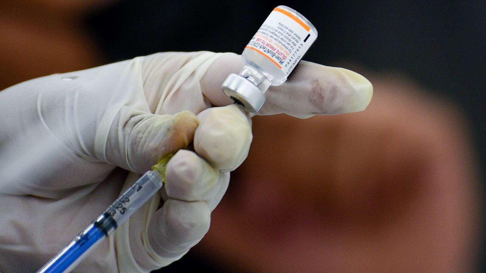 El país tiende insuficiencia de vacunas para menores.