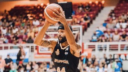 Javier Mojica en el partido de la semifinal contra los Leones de Ponce.