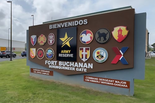 ¿Quién cuida a los hijos de militares boricuas cuando son movilizados?