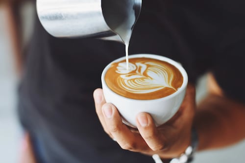 La leche: un ingrediente clave en el ritual del café