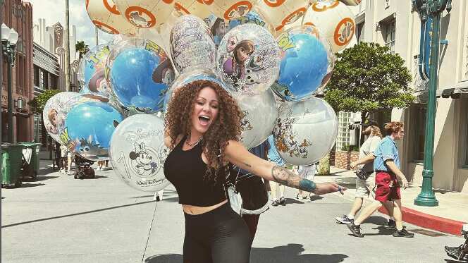 Angelique Burgos "Burbu"