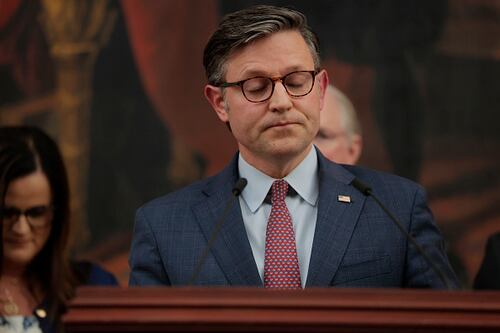 Republicanos impulsan plan para extender recortes contributivos de la era Trump