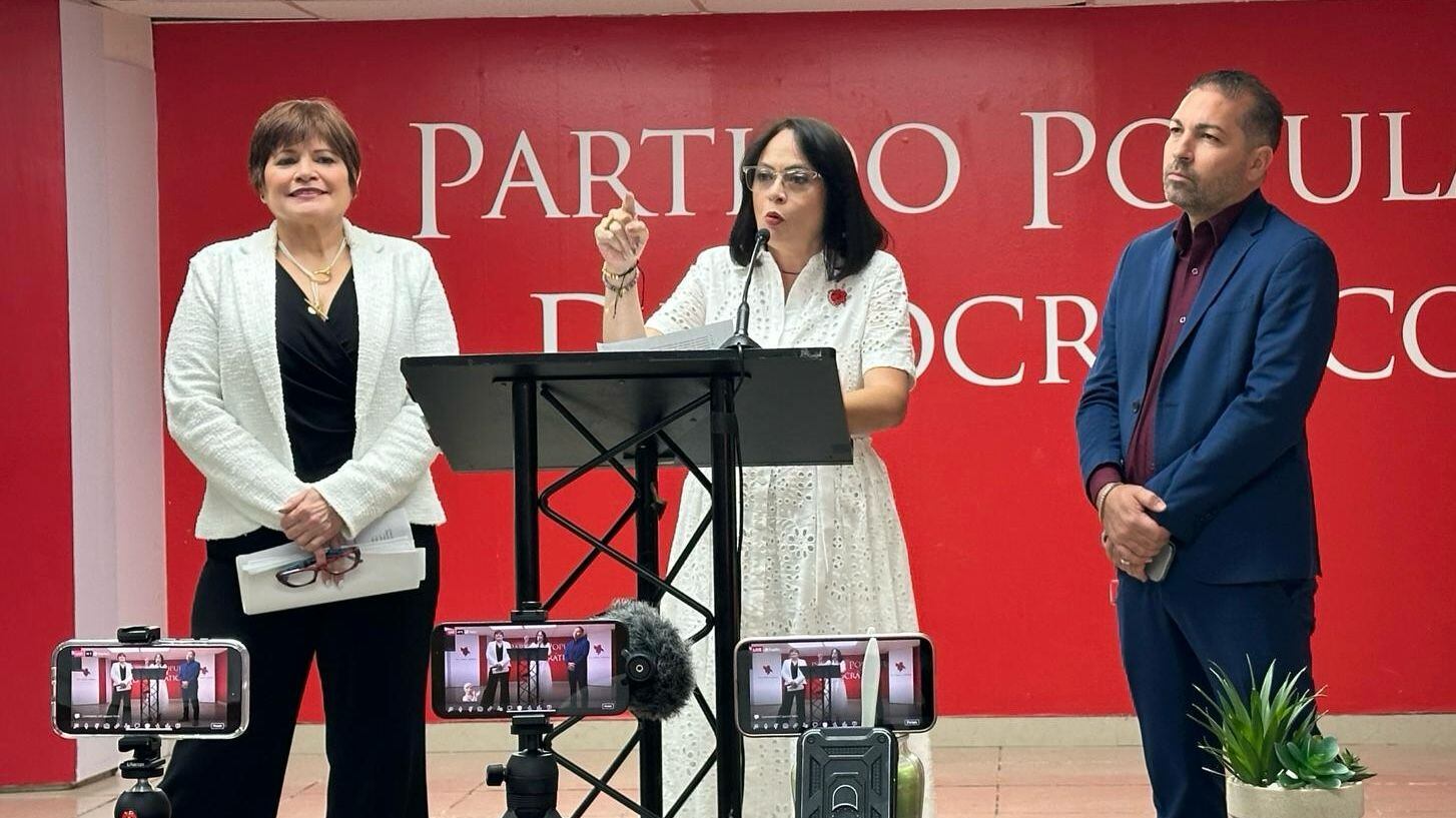 Ginny Piñero Parés, por el precinto uno, e Ivonne Lozada Rosas y Gabriel Pérez,