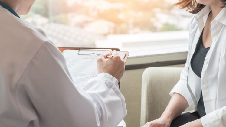 Experto asegura que la menopausia precoz no solo afecta el cuerpo: también los sueños y proyectos