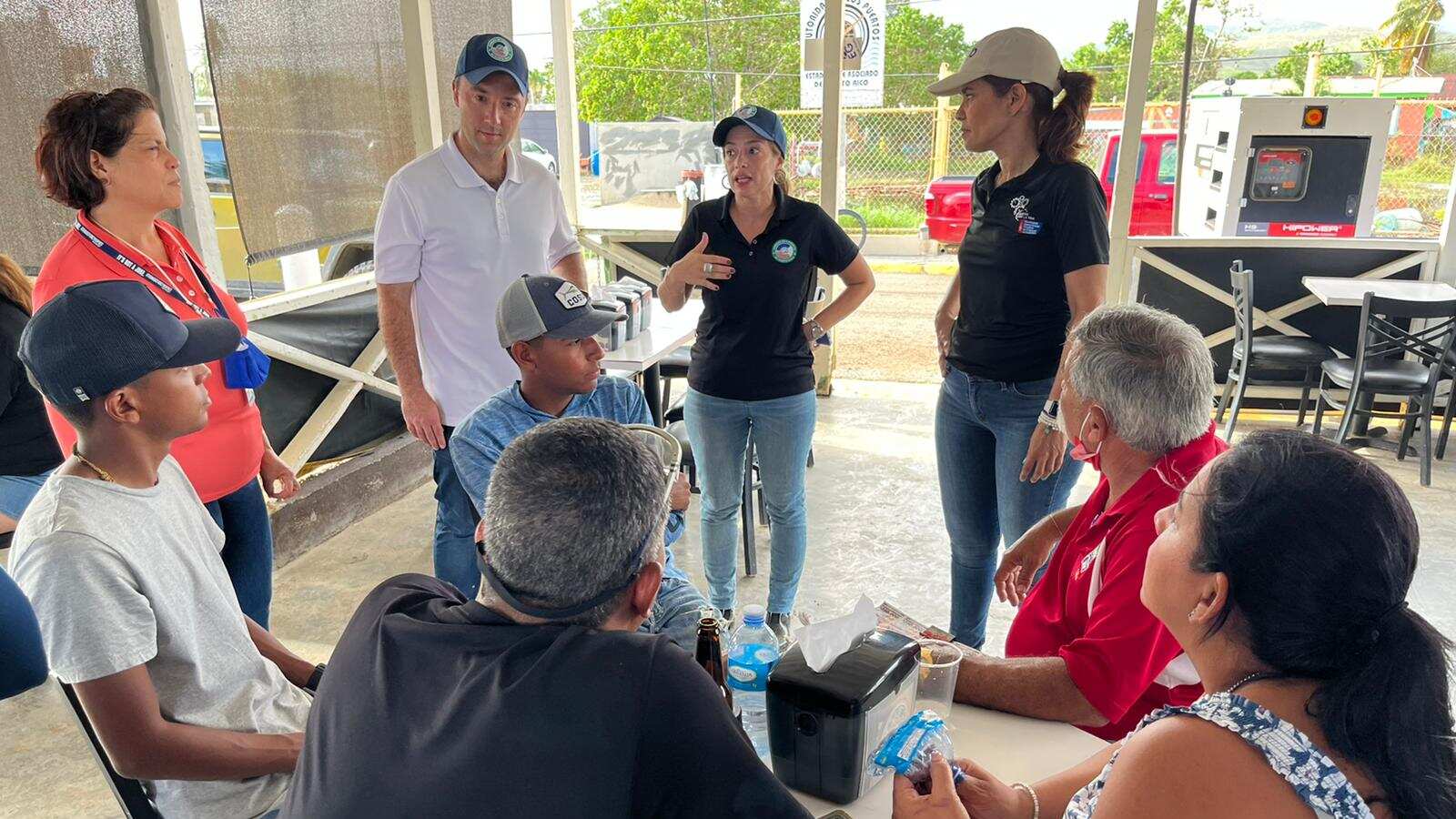 Cámara de Comercio visita negocios en el Sur