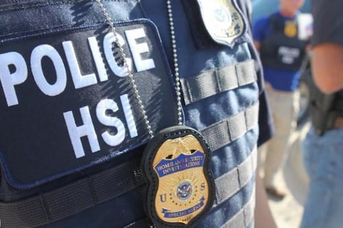 Federales asumen custodia de hombre arrestado en Cayey