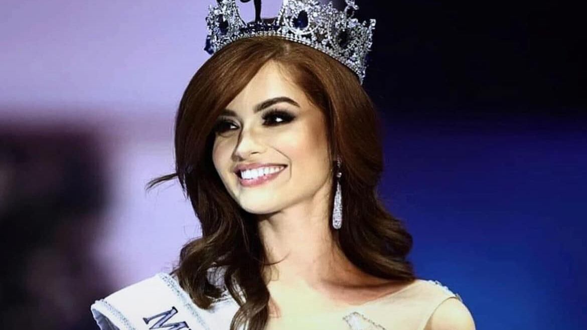 Stephanie Cam fue coronada por Zu Clemente; Miss Universo Honduras 2023.