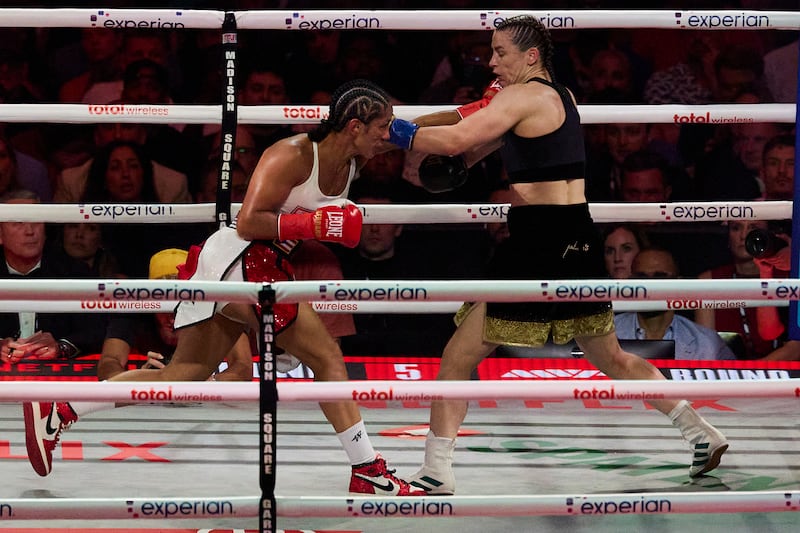 Katie Taylor vence a Amanda Serrano y cierra la trilogía histórica.