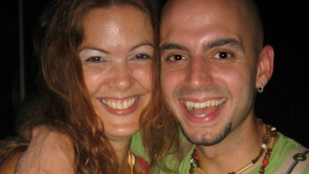 El cantautor boricua Sie7e (David Rodríguez Labault) y su esposa Jessica Rodríguez “SUGU”