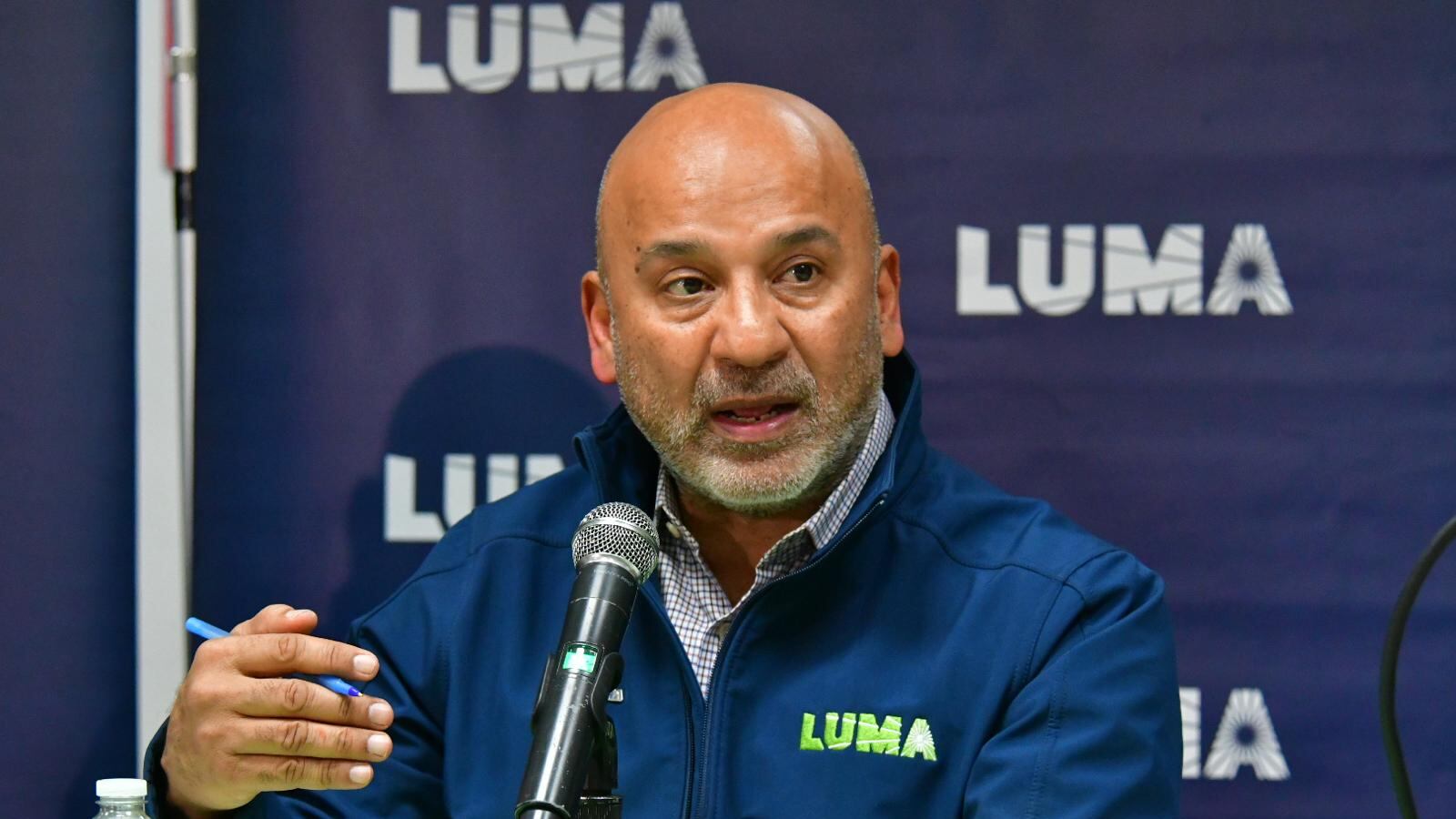 Juan Saca en conferencia de prensa