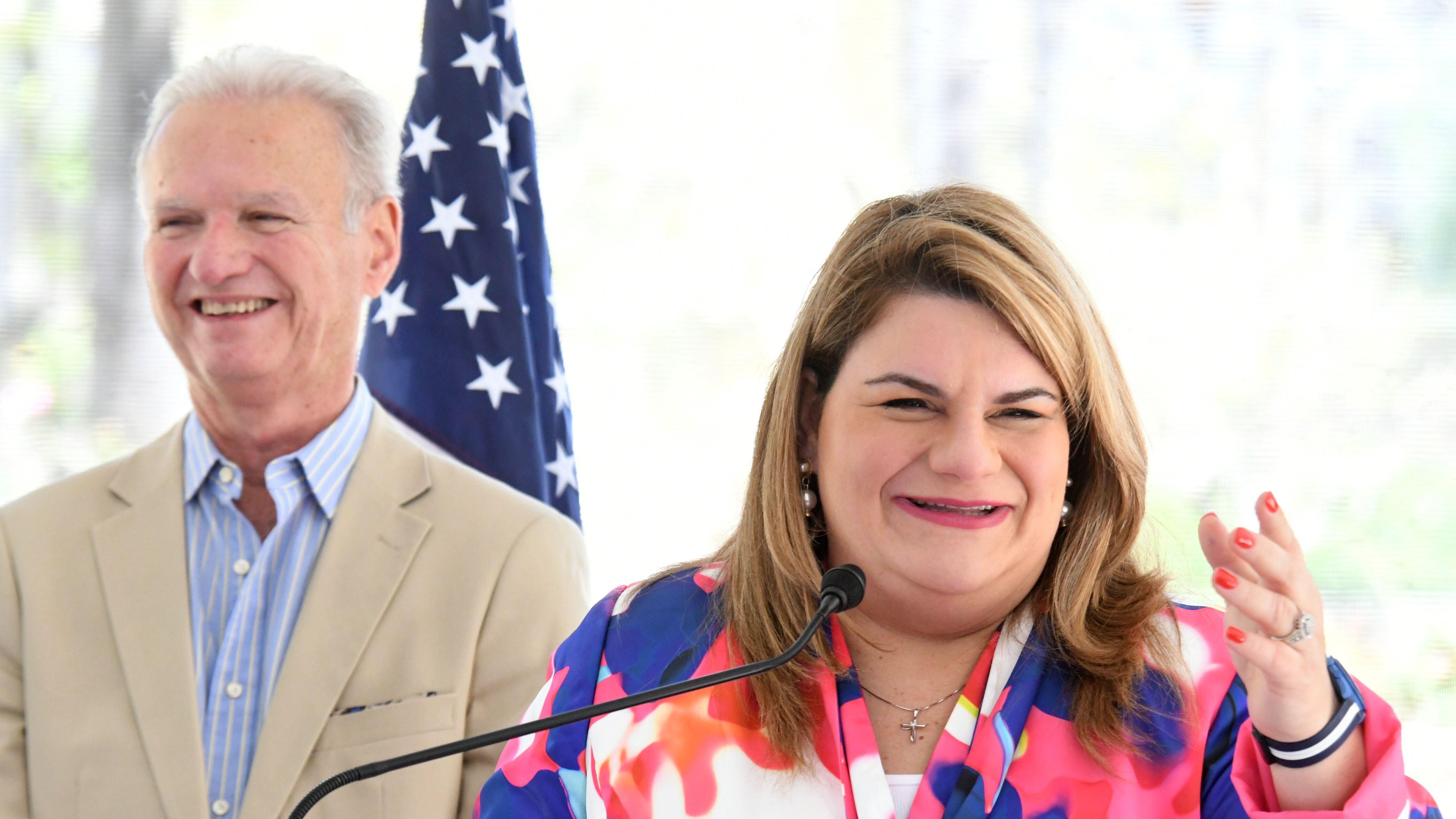 La gobernadora Jennifer González se reúne con el Departamento de Desarrollo Económico y Comercio