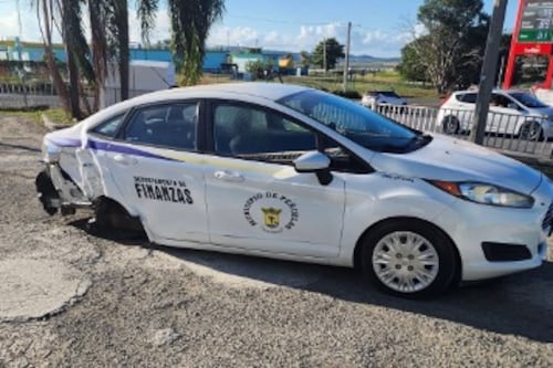 Roban dos vehículos municipales en Peñuelas