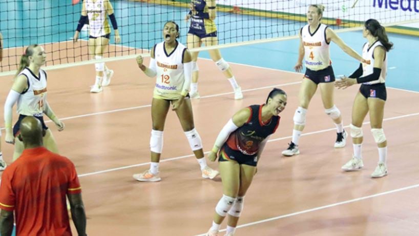 Las Valencianas superaron a las Cangrejeras en cinco parciales.