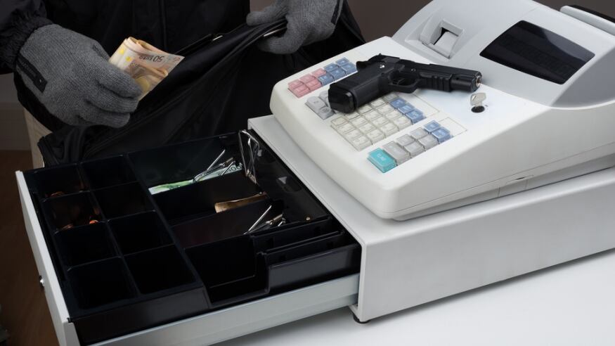 Escalan dos negocios de comida en Morovis