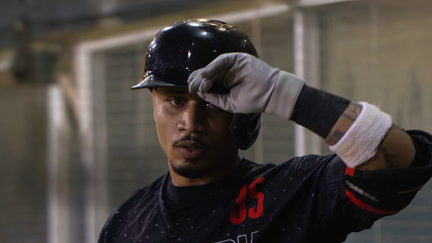 Enok Pérez, de los Industriales de Barceloneta.