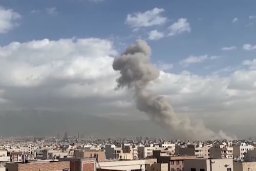 Ataques iraníes contra bases estadounidenses dejan al menos 200 víctimas