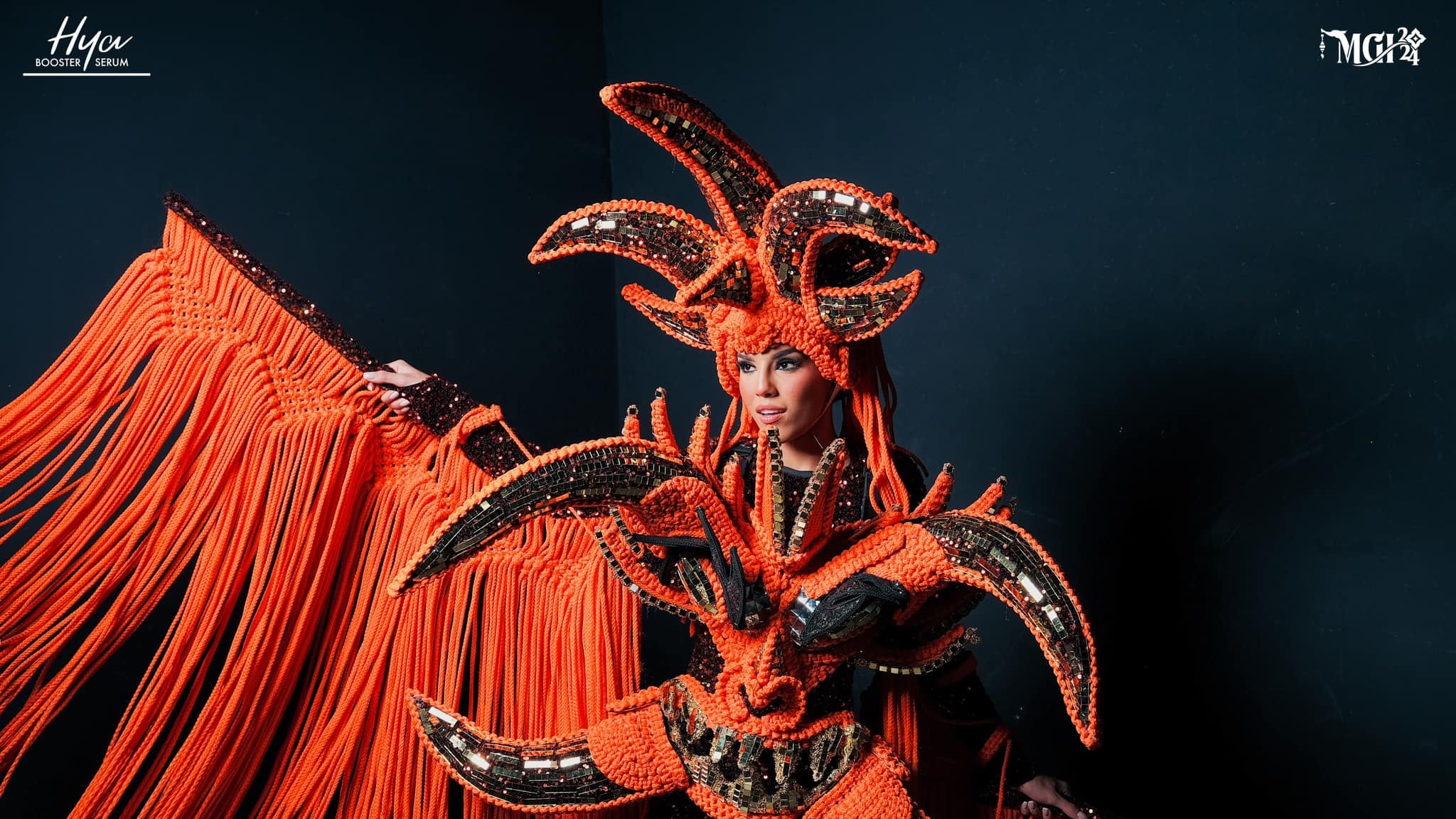 Traje de Mariangie Alicea inspirado en los vejigantes.