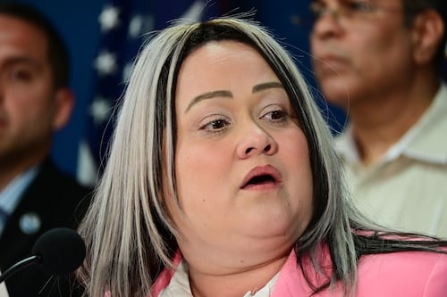 Centro de Inspección vinculado a secretaria de Vivienda entre citados a la Cámara