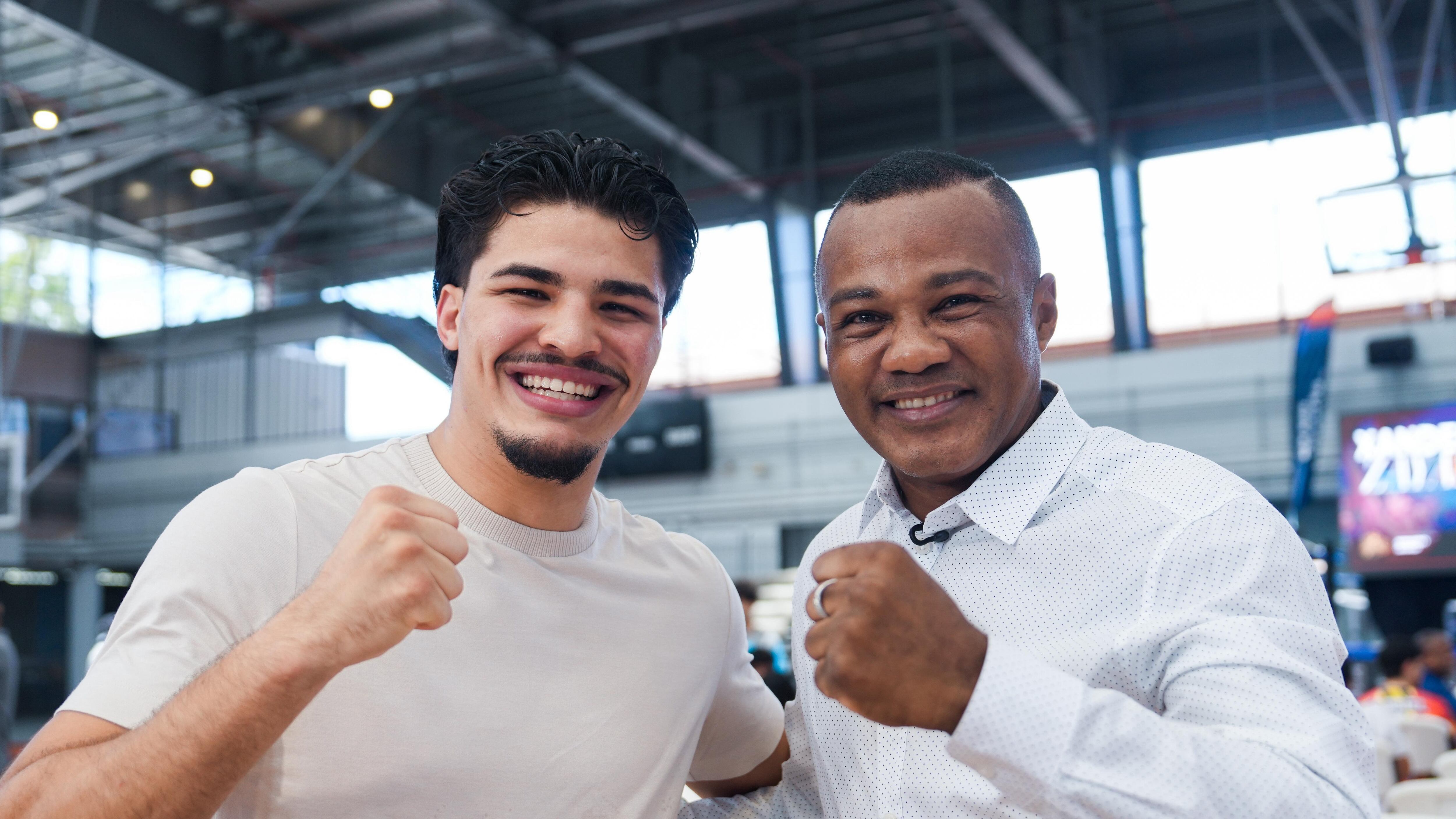 Xander Zayas junto a Tito Trinidad