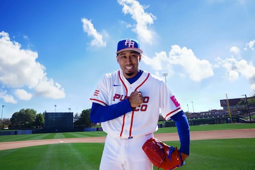 T-Mobile activa experiencias VIP y campaña con Edwin “Sugar” Díaz durante el Clásico Mundial de Béisbol