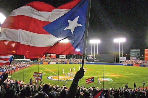 “Lindor iba a jugar, pero se lesionó otra vez”: Carlos Baerga repasa el Clásico, las ausencias y la nueva generación boricua