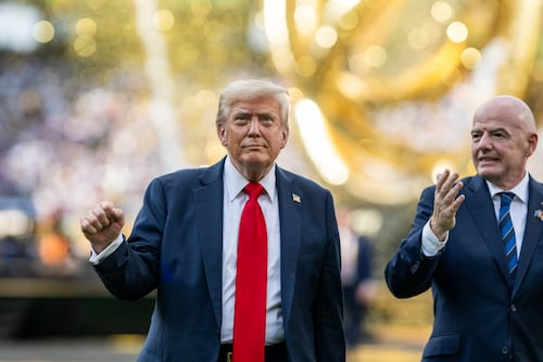 Trump amenaza con reubicar partidos en el Mundial 2026