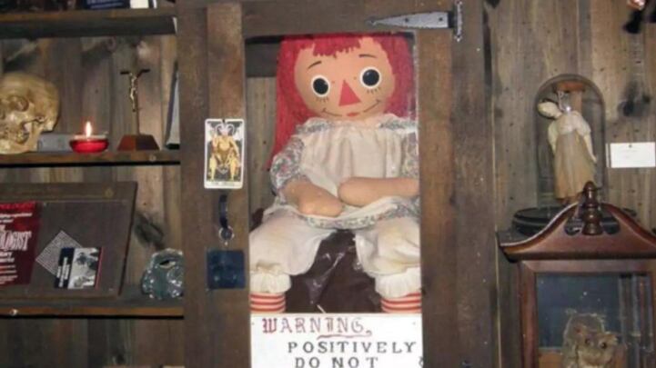 Muñeca original de Anabelle fue movida de su lugar original y está causando actos inexplicables