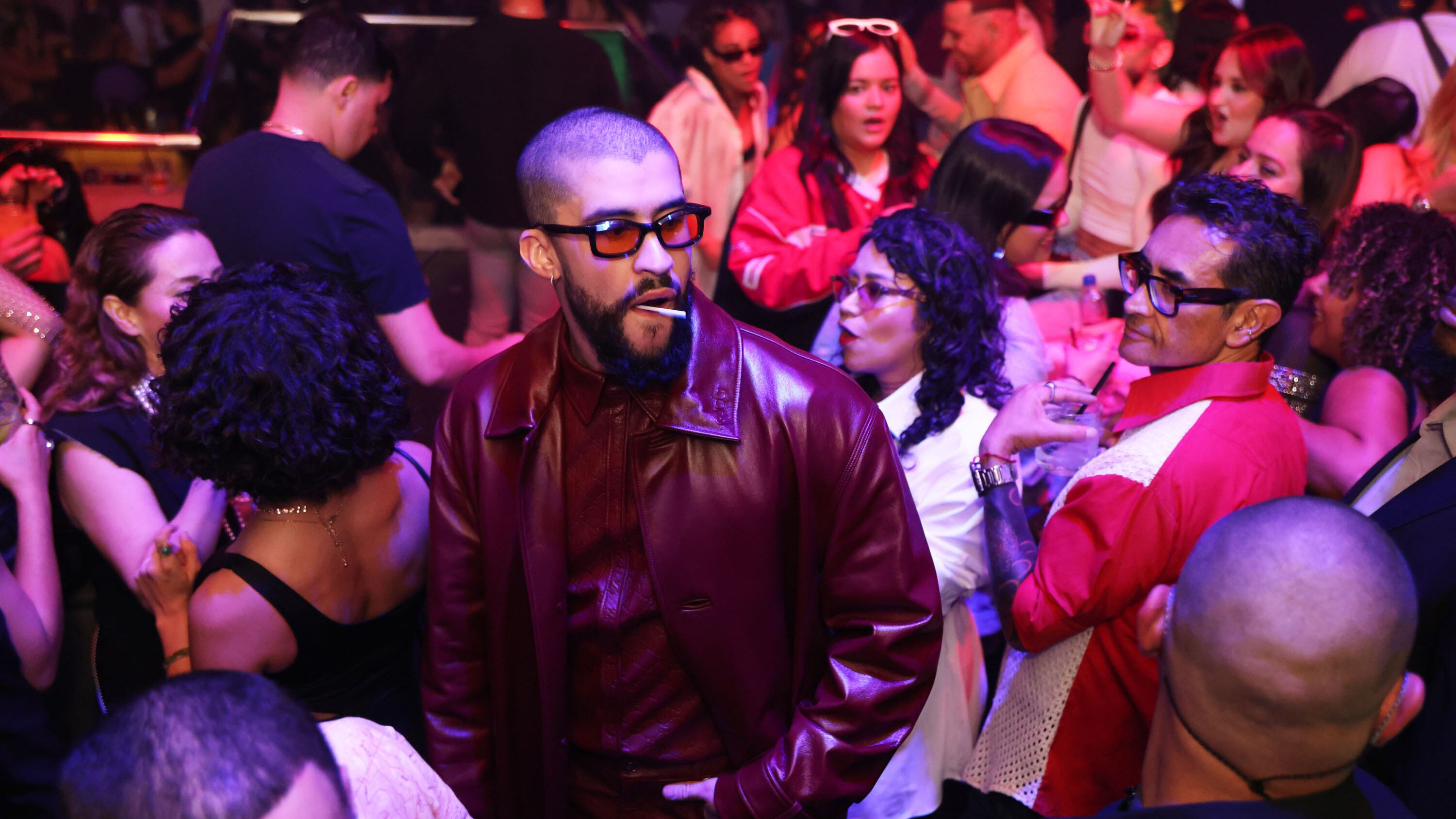 Bad Bunny de fiesta en LIV Miami tras concierto en el Kaseya Center