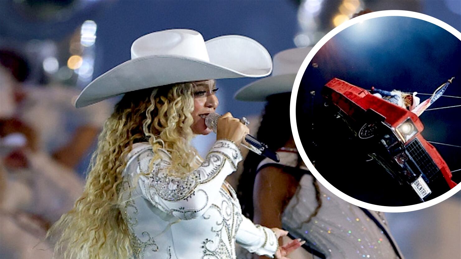 La cantante quedó suspendida en el aire