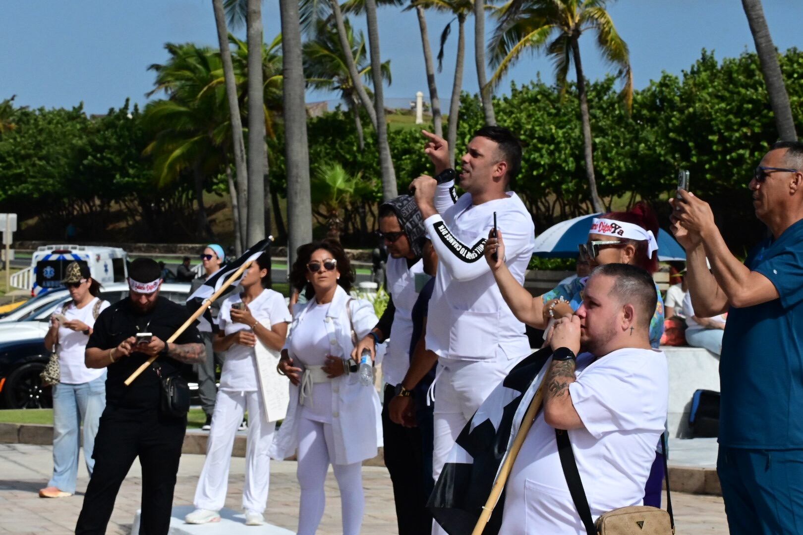 Enfermeras y enfermeros protestan por mejores condiciones laborales y mejores sueldos. Capitolio. San Juan. Metro PR 12 de junio de 2025