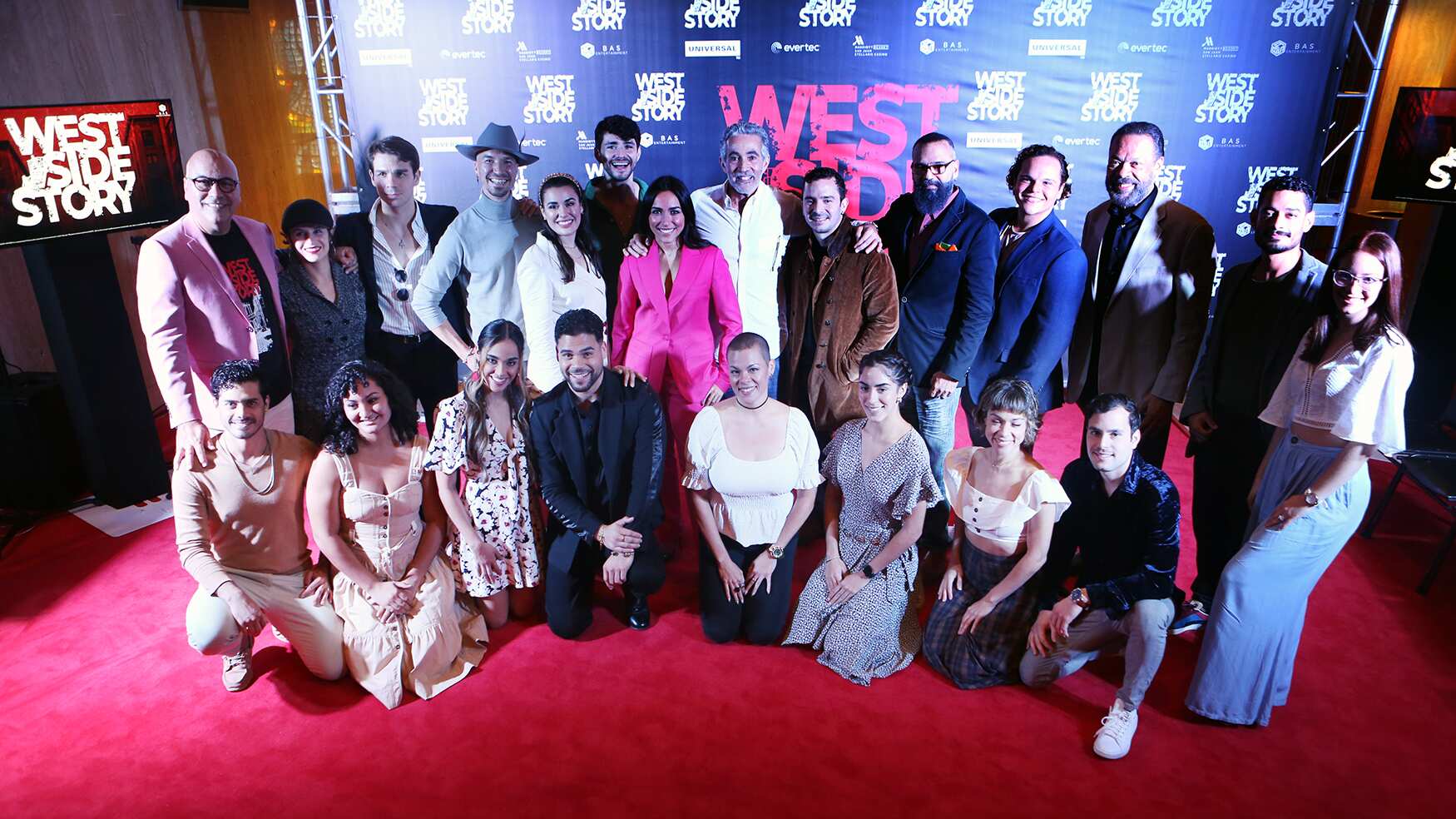 Ender Vega- Elenco - Angel Cucco Peña