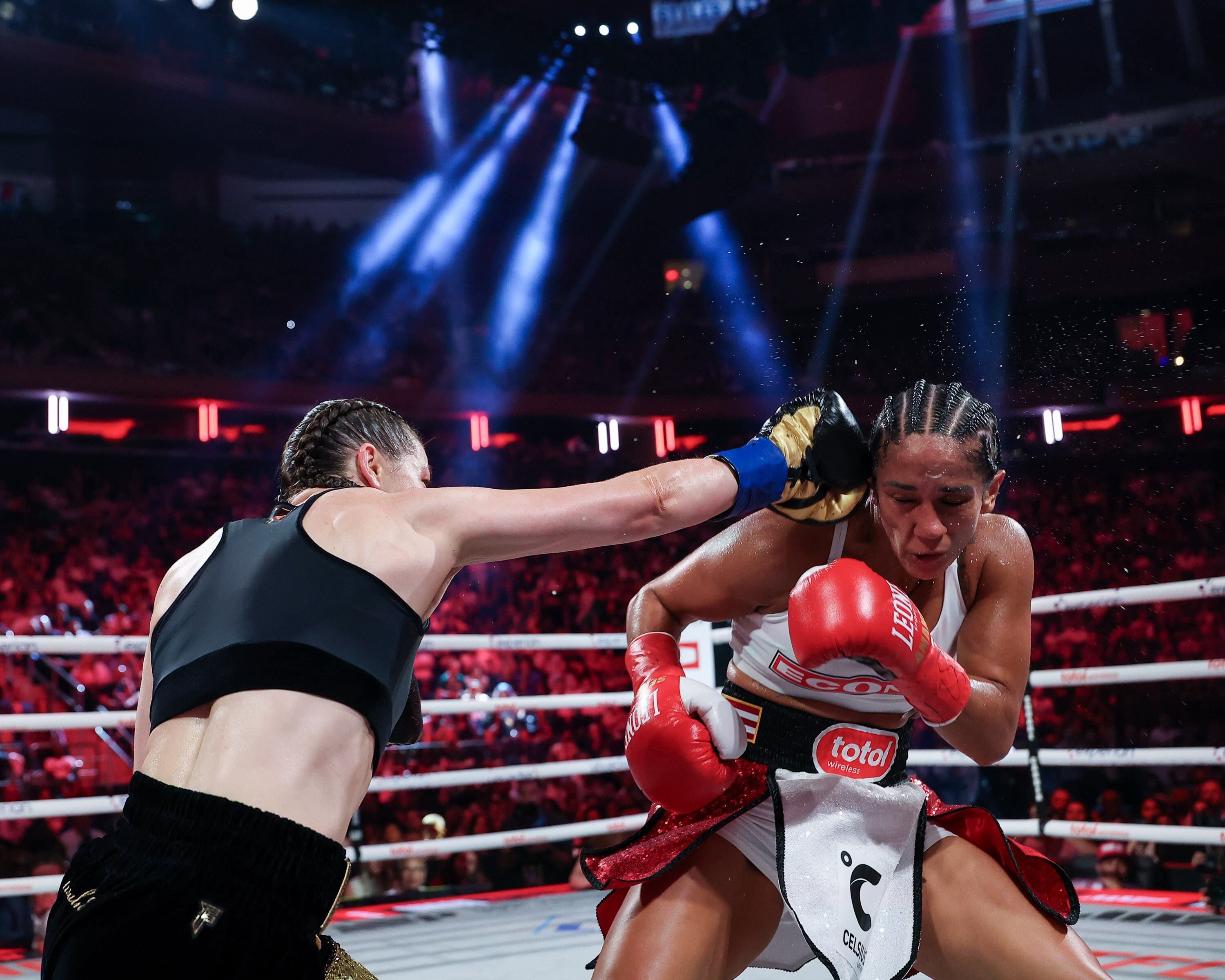 Katie Taylor vs. Amanda Serrano