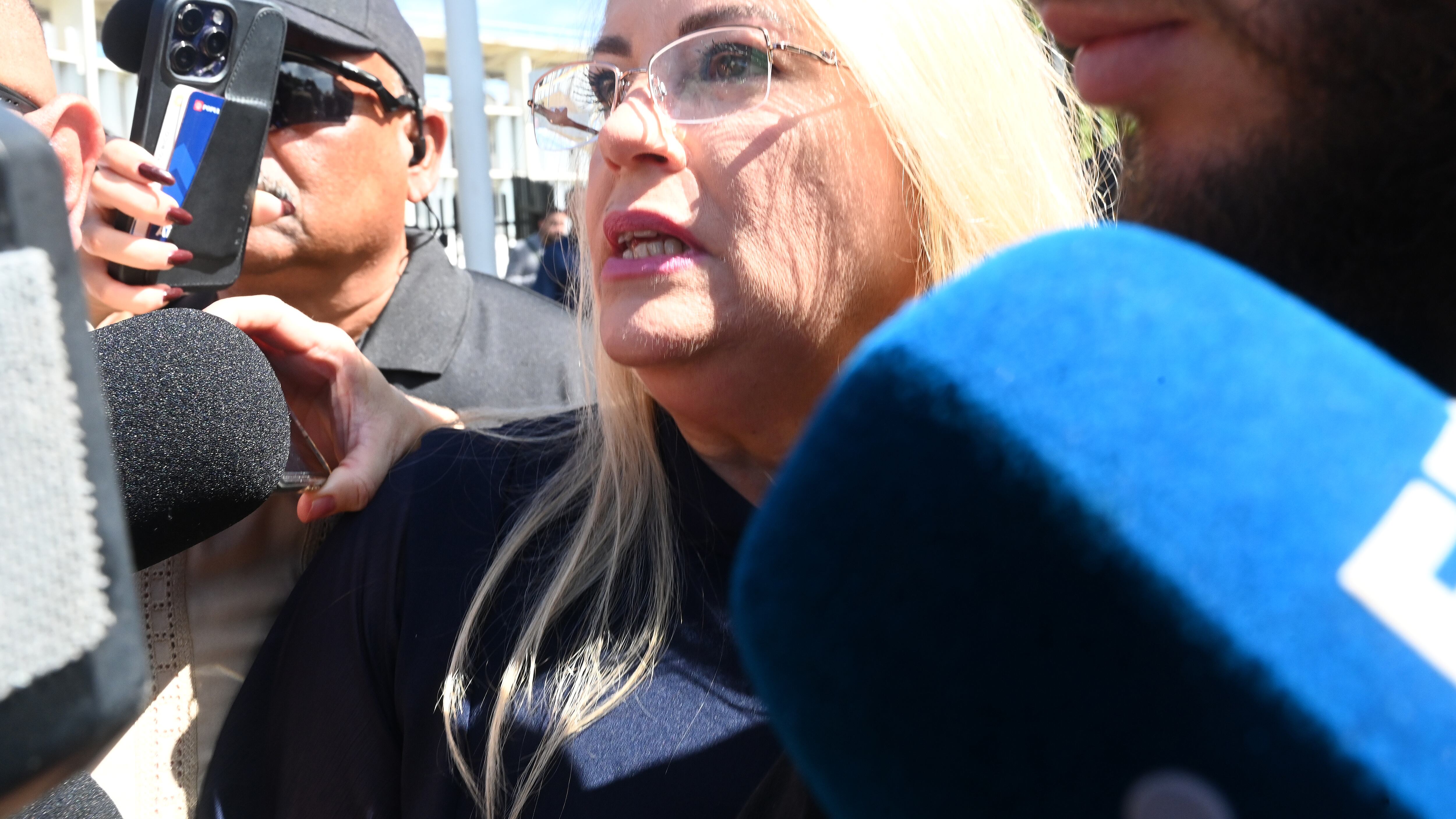La ex gobernadora, Wanda Vazquez, llega al Tribunal Federal para declararse culpable