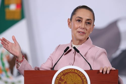 Presidenta de México destaca mensaje de unión de América de Bad Bunny