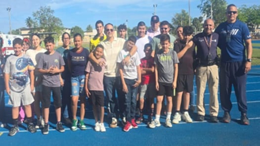 LA LIGA ATLETICA POLICIACA DE AGUADILLA, JUNTO A LOS SOCIOS DE MOCA, AGUADILLA Y DEL RESIDENCIAL EGIPCIACO DE AGUADA PARTICIPARON DEL EVENTO IMPACTO DEPORTIVO DRD EN AGUADILLA