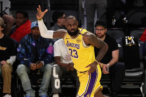 LeBron James siembra dudas sobre su futuro: “No tengo ni idea, solo quiero vivir”