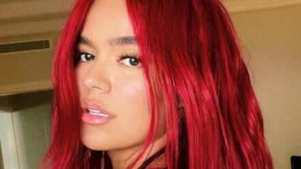 Karol G le regaló 20 mil dólares a un seguidor durante concierto en Los Ángeles